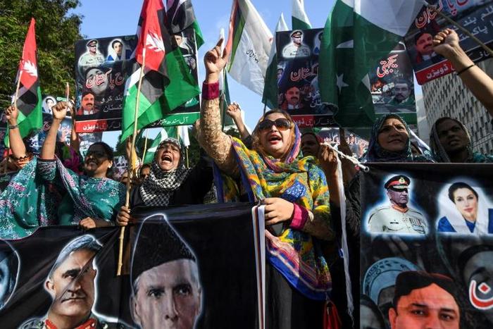 Rights experts have voiced alarm over the measures imposed by India since it revoked autonomous rule in the part of Kashmir it controls on August 5, including a near-total communications blackout; here, demonstrators protest against India