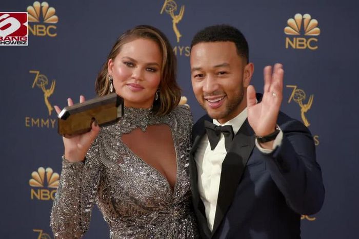 Chrissy Teigen Showed Off Her Acne On Instagram