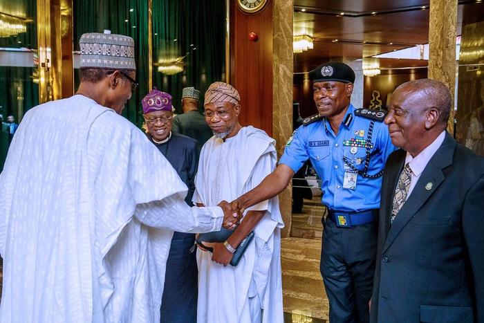 President Muhammadu Buhari meets members of Police Service Commission, receives 2018 Annual Report [NGRPresident]