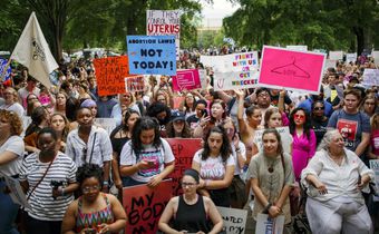 Alabama Abortion Ban Is Blocked by a Federal Judge
