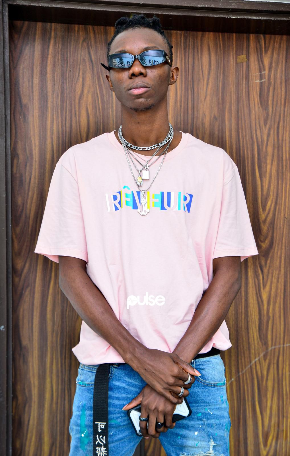 Blaqbonez visits Pulse Nigeria and talks about 100 Crowns, similarities to Prettyboy D-O, his new persona, 'Mr. Boombastic,' 100 Crowns and Davolee. (Pulse Nigeria)