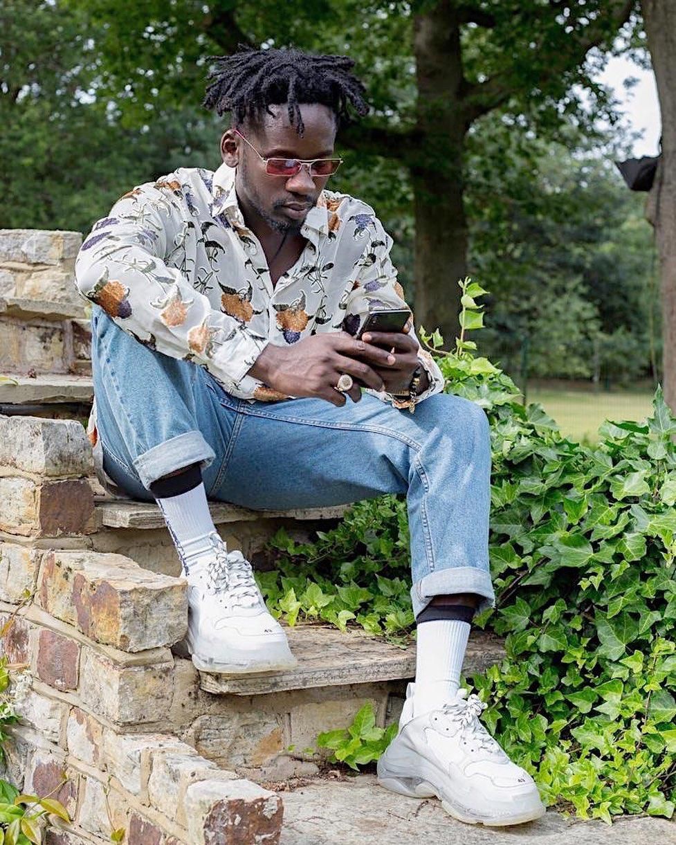 Mr Eazi took to his Twitter page on Tuesday, September 3, 2019, where he shared a series of tweets on the xenophobic attacks.[Instagram/MrEazi]