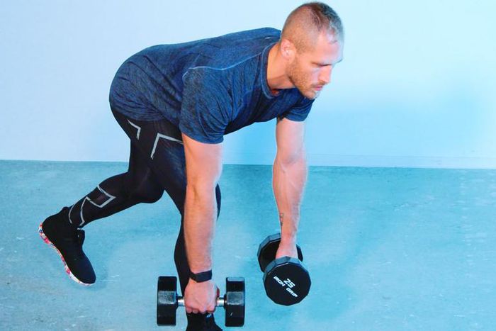How to Do the Single-Leg Deadlift