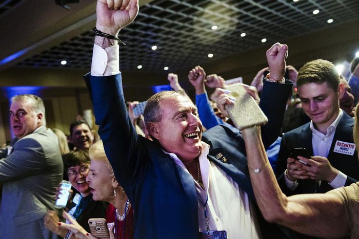 Behind the Deal That Put Giuliani Together With a Dirt-Hunting Partner