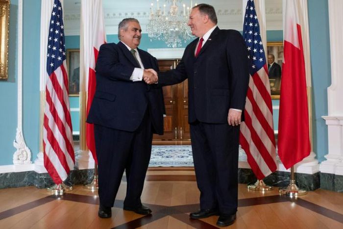 US Secretary of State Mike Pompeo (R) met Bahraini Foreign Minister Khalid bin Ahmed Al Khalifa in Washington last month