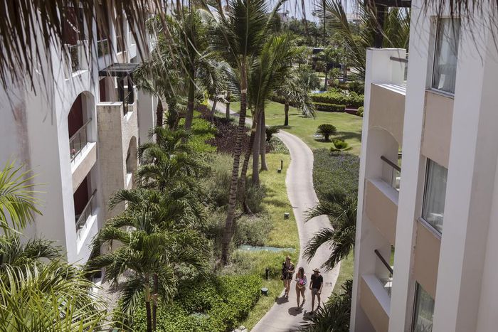 American Couple's Death in Dominican Republic Not From Poisoned Alcohol, FBI Says