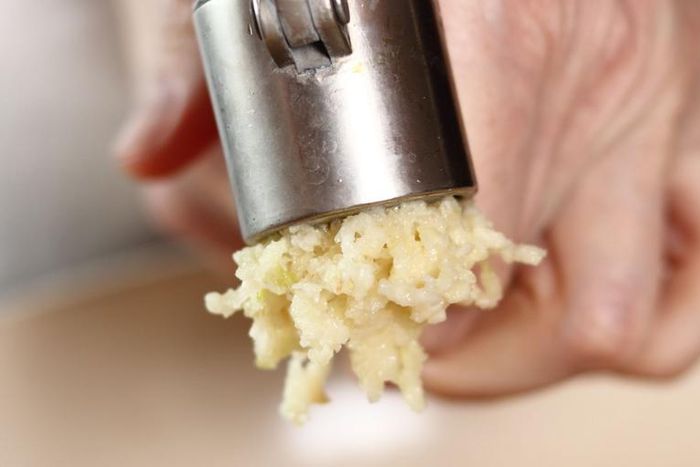 Dr. Pimple Popper Makes Pus-Filled 'Bedtime' Video