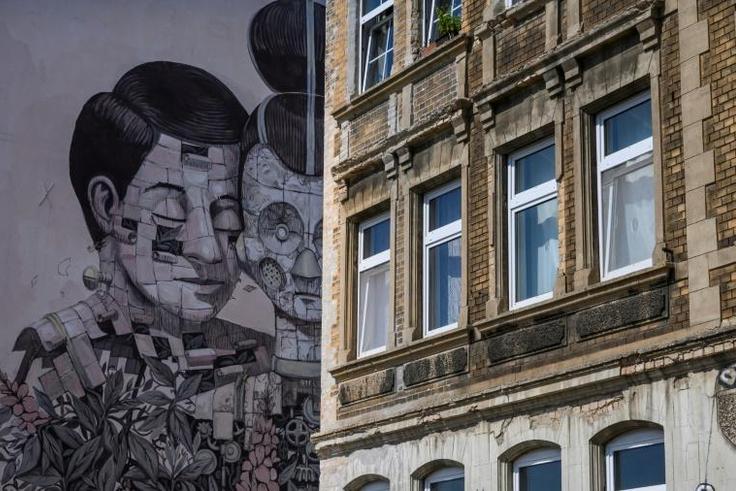 A new urban culture project in the German city of Halle, 170 kilometres (around 100 miles) southwest of Berlin, aims to promote social cohesion by transforming communist era tower blocks into monumental masterpieces