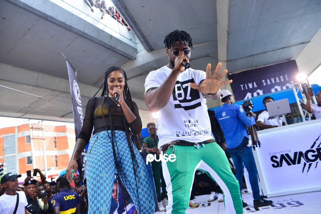 Tiwa Savage 49-99 listening at Obalende park [Pulse]