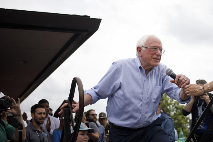 Sanders Picks Up Union Endorsement