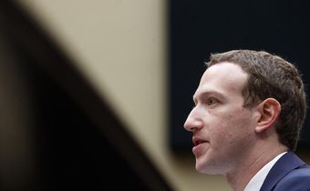 Zuckerberg Hates Warren's Plan to Break Up Facebook. She Doesn't Care.