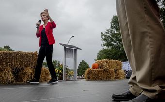 2020 Democrats Say Trump's Call With Ukraine President Is a 'Smoking Gun'