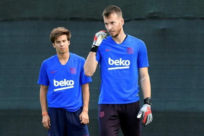 Barcelona signed Neto (right) from Valencia in June.