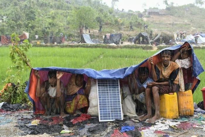 Bangladesh's Prime Minister Sheikh Hasina says she has asked other Asian nations including China, India and Japan to help resolve the Rohingya crisis