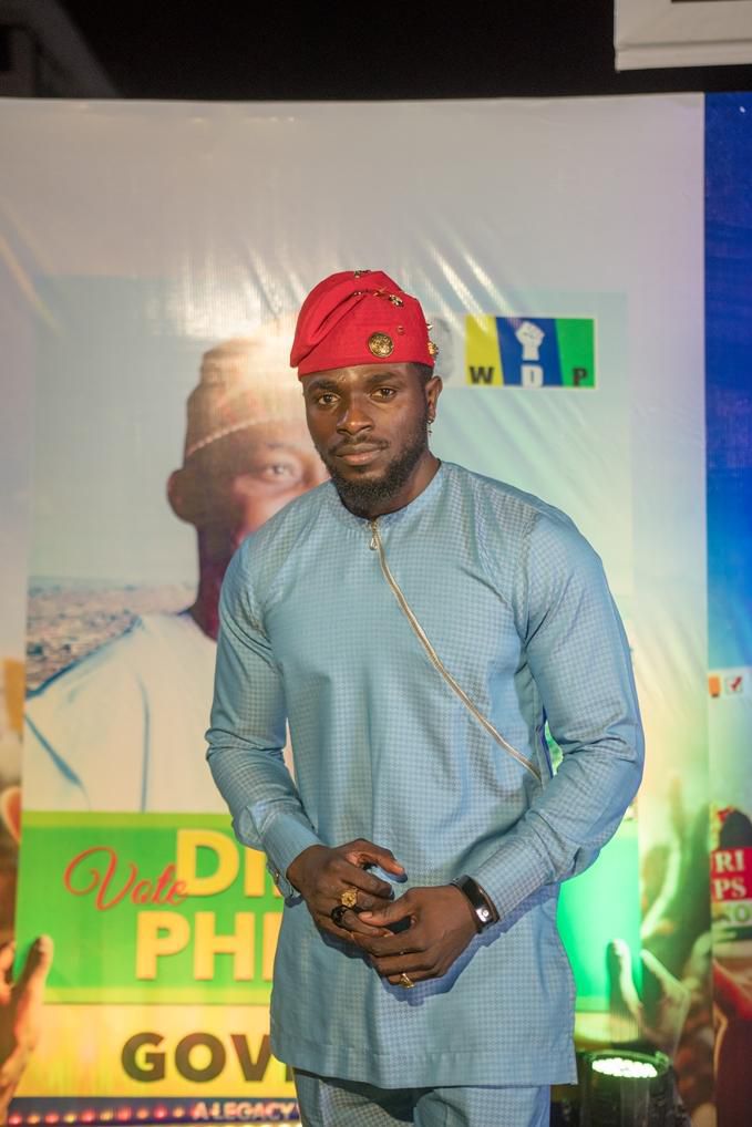 Bolly Lomo at the Love Is War movie premiere