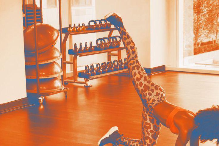 19 Booty-Sculpting Moves You Can Do Anywhere