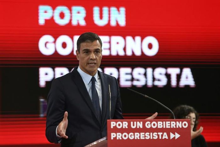 Spain's acting Prime Minister Pedro Sanchez unveiled more than 300 policy proposals in a bid to win the support of the far-left Podemos party