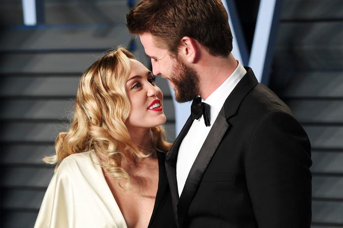 Miley Cyrus has come out to deny the rumours going around that she cheated on her soon to be ex-husband, Liam Hemsworth [VanityFair]