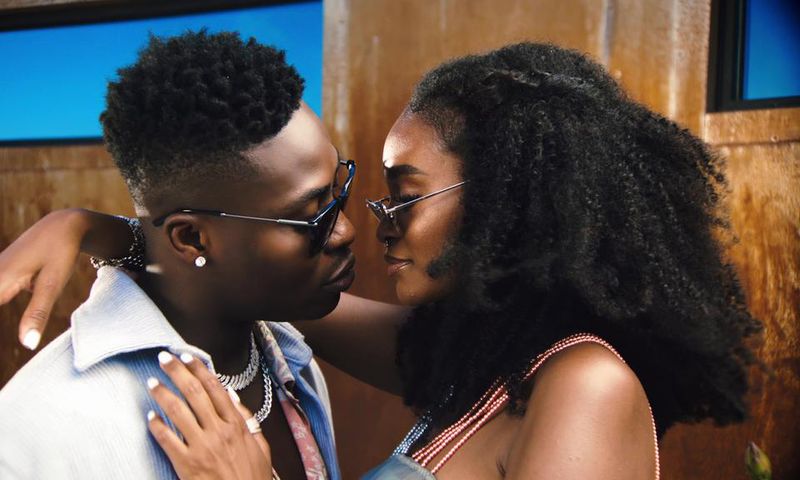 Reekado Banks - Rora. (Bans Music)