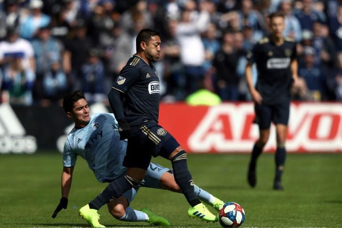Philadelphia's Marco Fabian scored the winning goal in extra time as the Union beat the New York Red Bulls 4-3 in a Major League Soccer playoff game Sunday