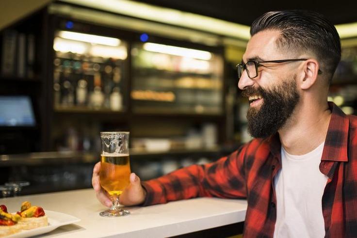 The Unexpected Delights of Going to a Bar Alone