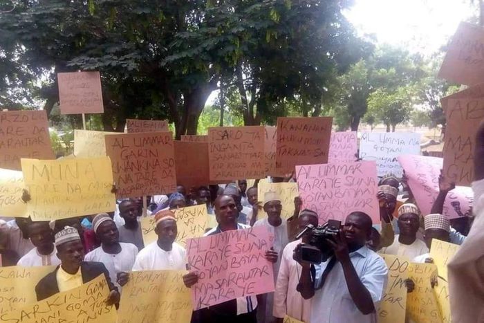 Kano residents troop out to protest against court verdict on creation of new emirates (Premium Times)