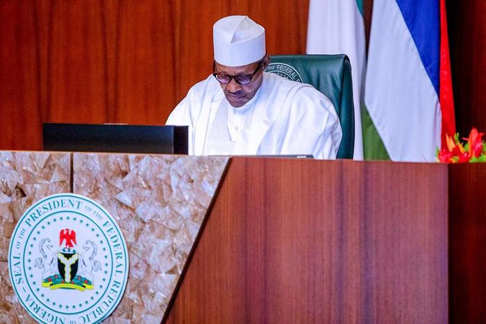 President Muhammadu Buhari presides over the Federal Executive Council meeting [Twitter/@BashirAhmaad]