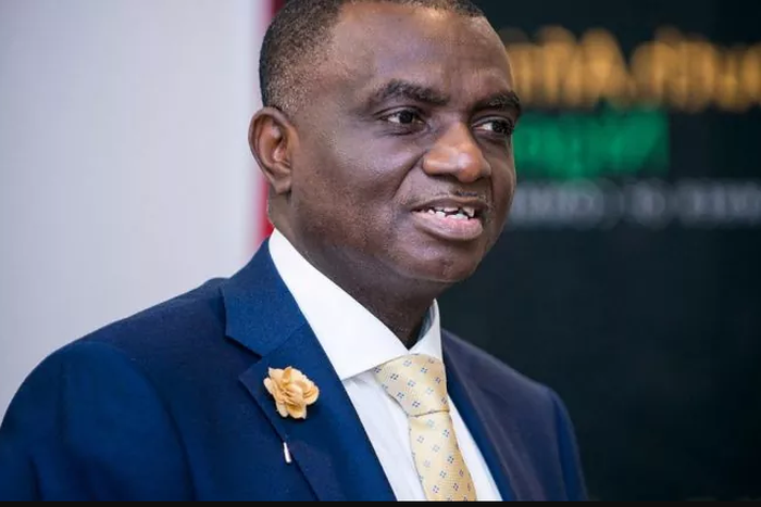 The Consul General of Nigeria in Johannesburg, Godwin Adama [Ugobestiky]