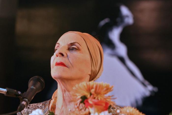 Alicia Alonso -- seen here at a press conference in Havana in 2006 -- founded the National Ballet of Cuba