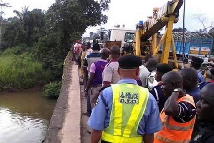 FRSC recovers driver’s corpse from Ososa River