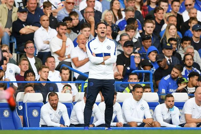 Chelsea manager Frank Lampard shouts instructions during the draw with Leicester