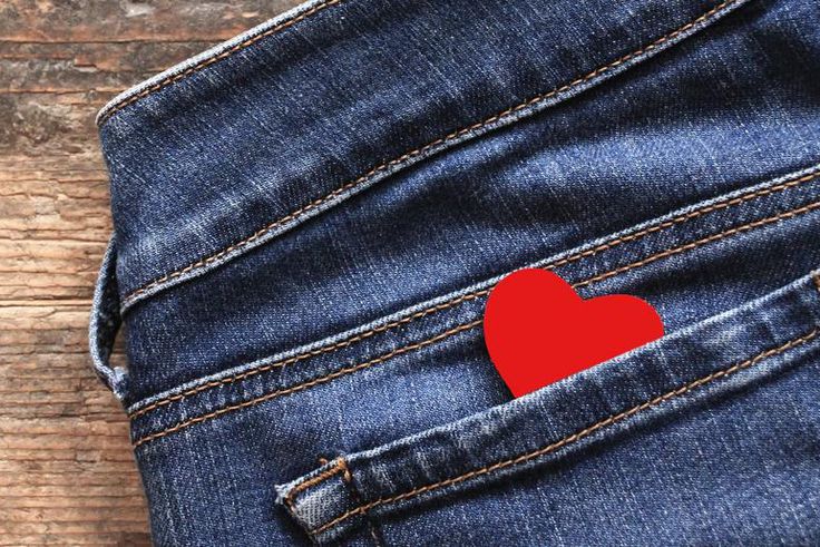 WTF Is Pocketing? The Srsly Confusing Dating Trend