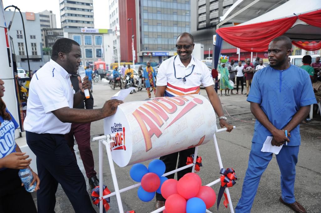 OVH Energy concludes ‘Oando Oleum Awoof Promo’ in style, hands over grand prize of brand new Toyota Yaris!