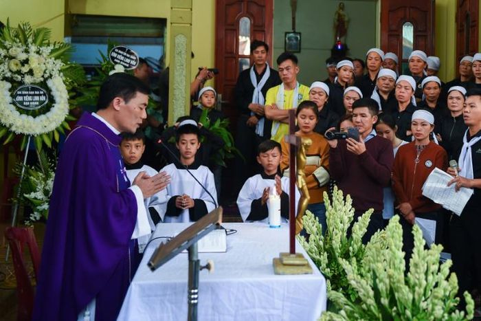 The majority of the 39 people found dead in the truck in Britain on October 23 came from just a handful of central provinces in Vietnam