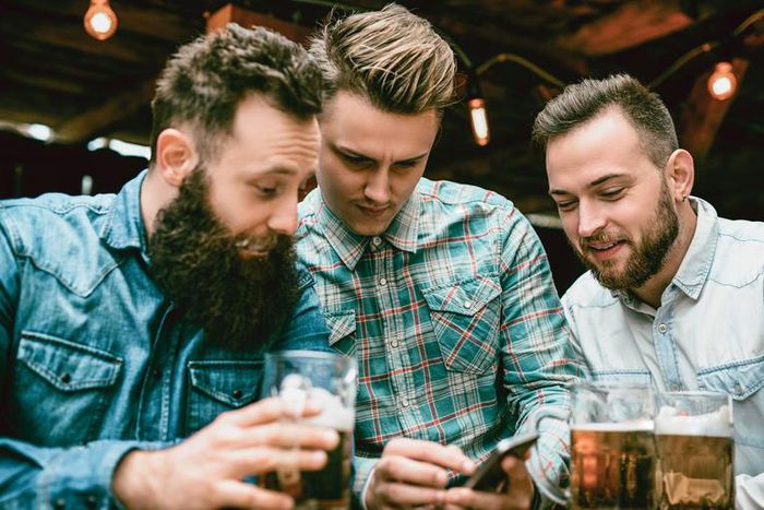 Dating Apps Are Now Sponsoring Fraternity Houses