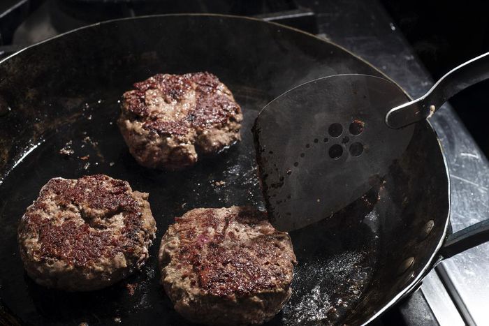 Eat Less Red Meat, Scientists Said. Now Some Believe That Was Bad Advice.