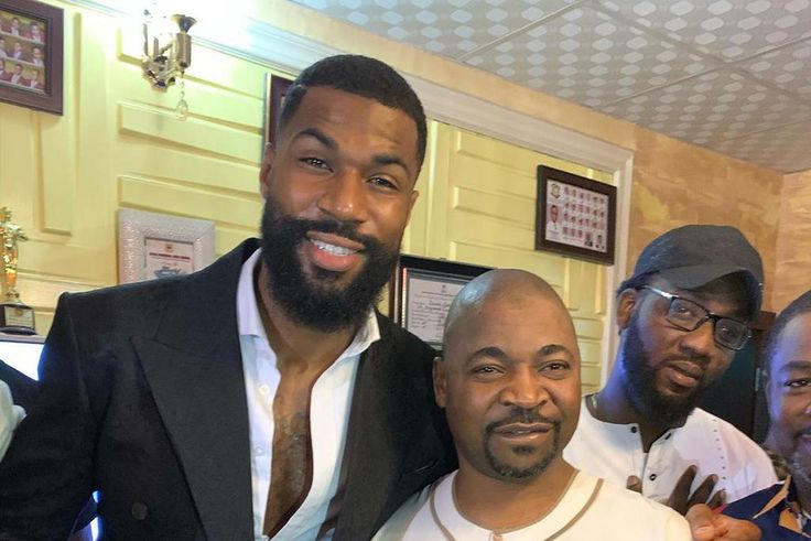 BBNaija 2019 Pepper first runner-up, Mike visited MC Oluomo at his Oshodi home on Sunday, October 15, 2019. [Instagram/aireyys]