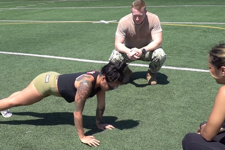 CrossFit Enthusiasts Try to Complete the Navy PRT