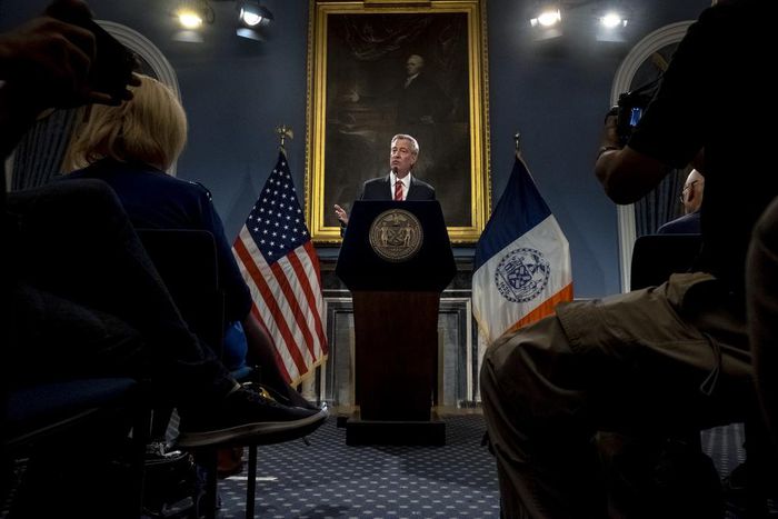 Inslee Out. Moulton Out. De Blasio? Town Hall May Be a Last Gasp.