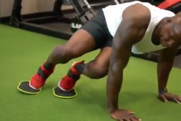 Try DeMarcus Ware's Smart Six-Pack Exercise