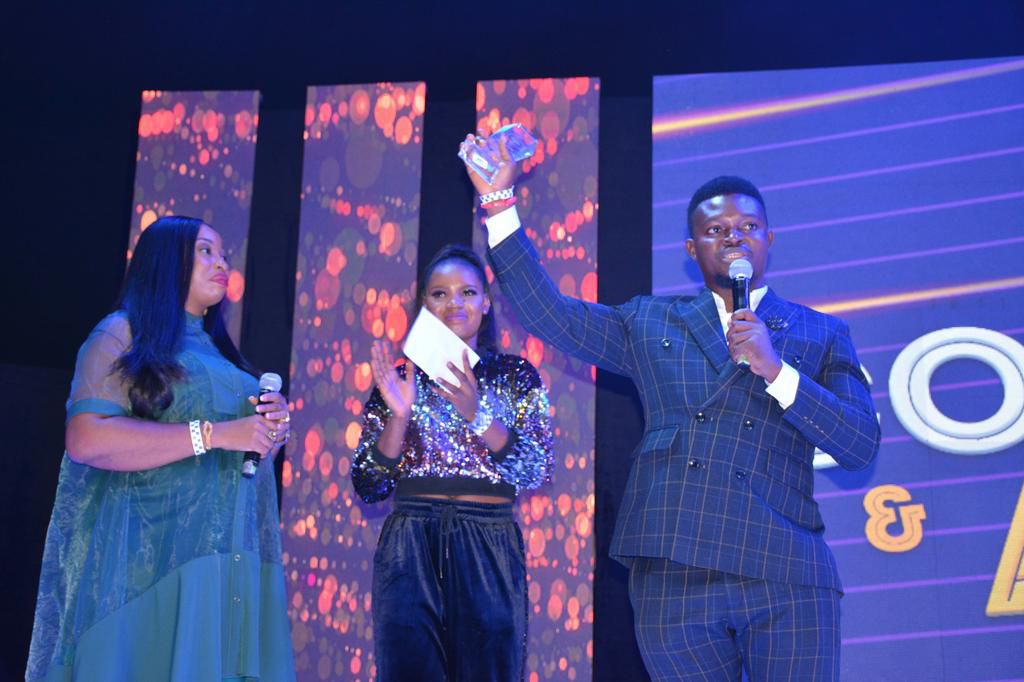 Pa Sunday Omobolanle, aka Papi 'Luwe honoured at 2109 Naija FM 102.7 Comedy Jam and Award Night