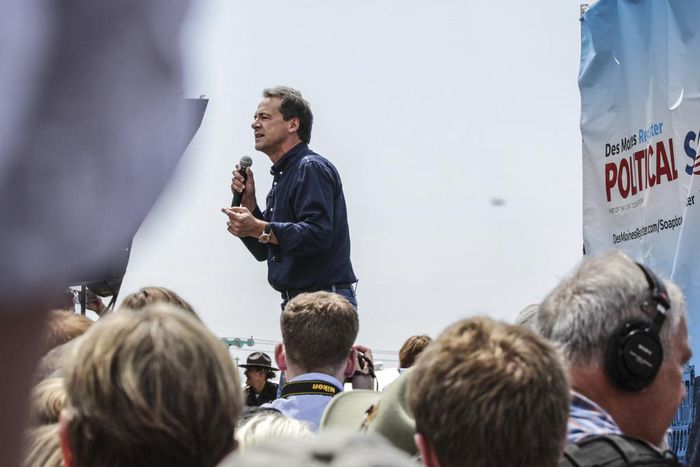 Montana Governor Drops Out of Presidential Race