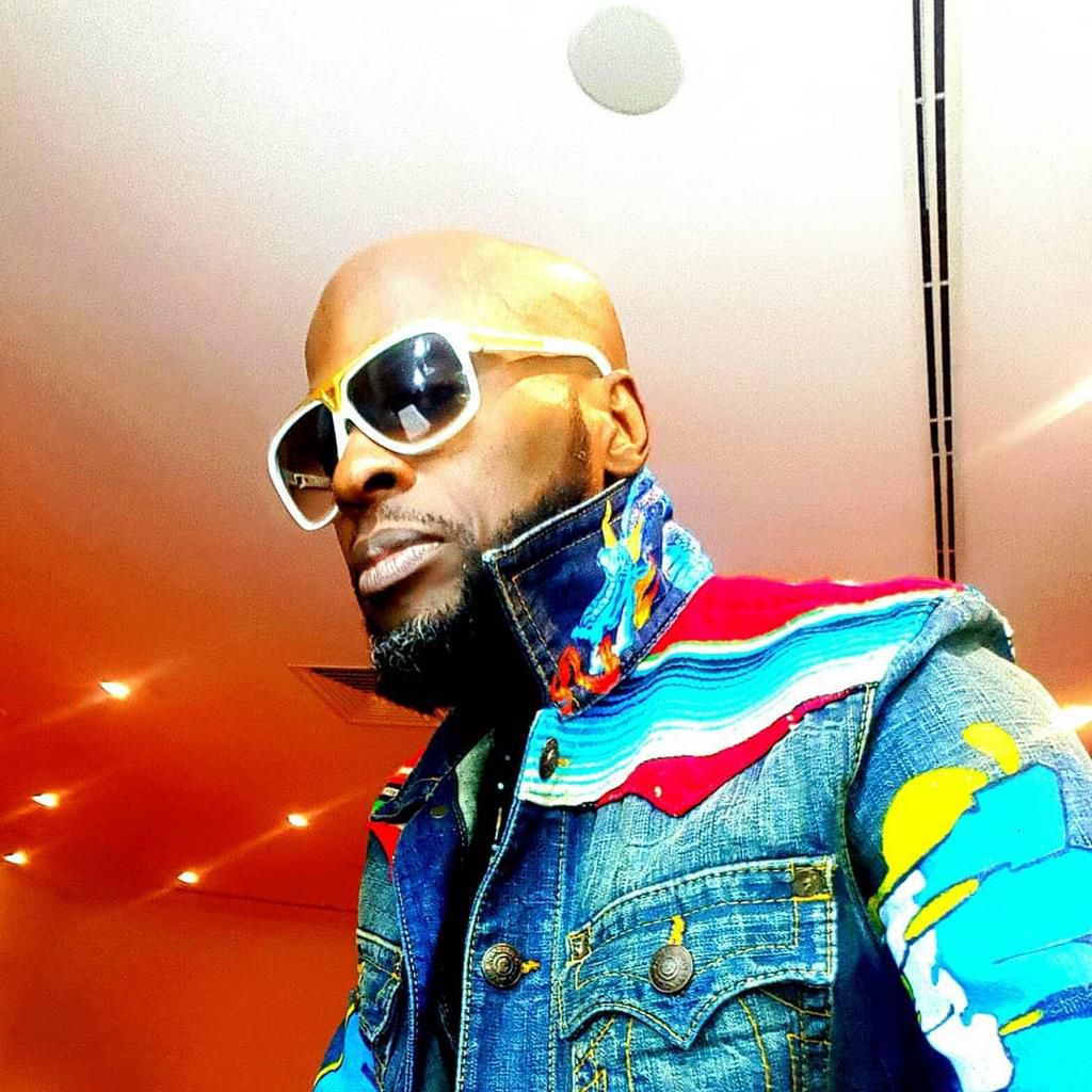 According to Ikechukwu, in the process of extorting him, the police officers also tried to rope him in on a burnt truck belonging to them.[Instagram/Official_Ikechukwu]