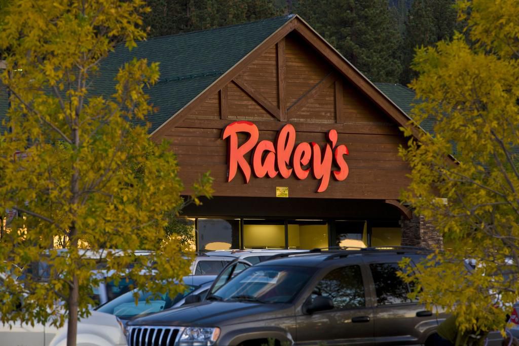 The 10 Healthiest Grocery Stores In The U.S., According To Nutritionists