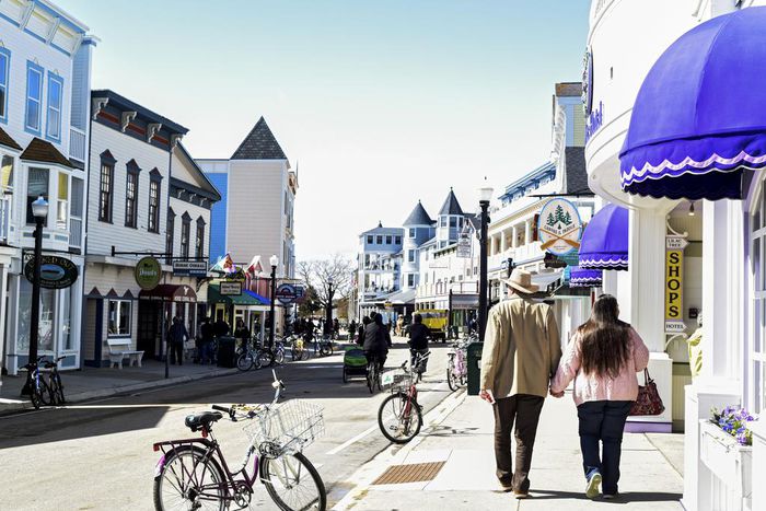 A Motorcade on Mackinac Island? Pence's Visit Breaks a Long Tradition
