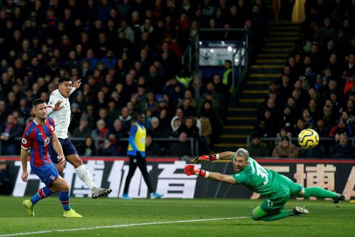 Roberto Firmino (second left) struck five minutes from time to hand Liverpool victory at Crystal Palace