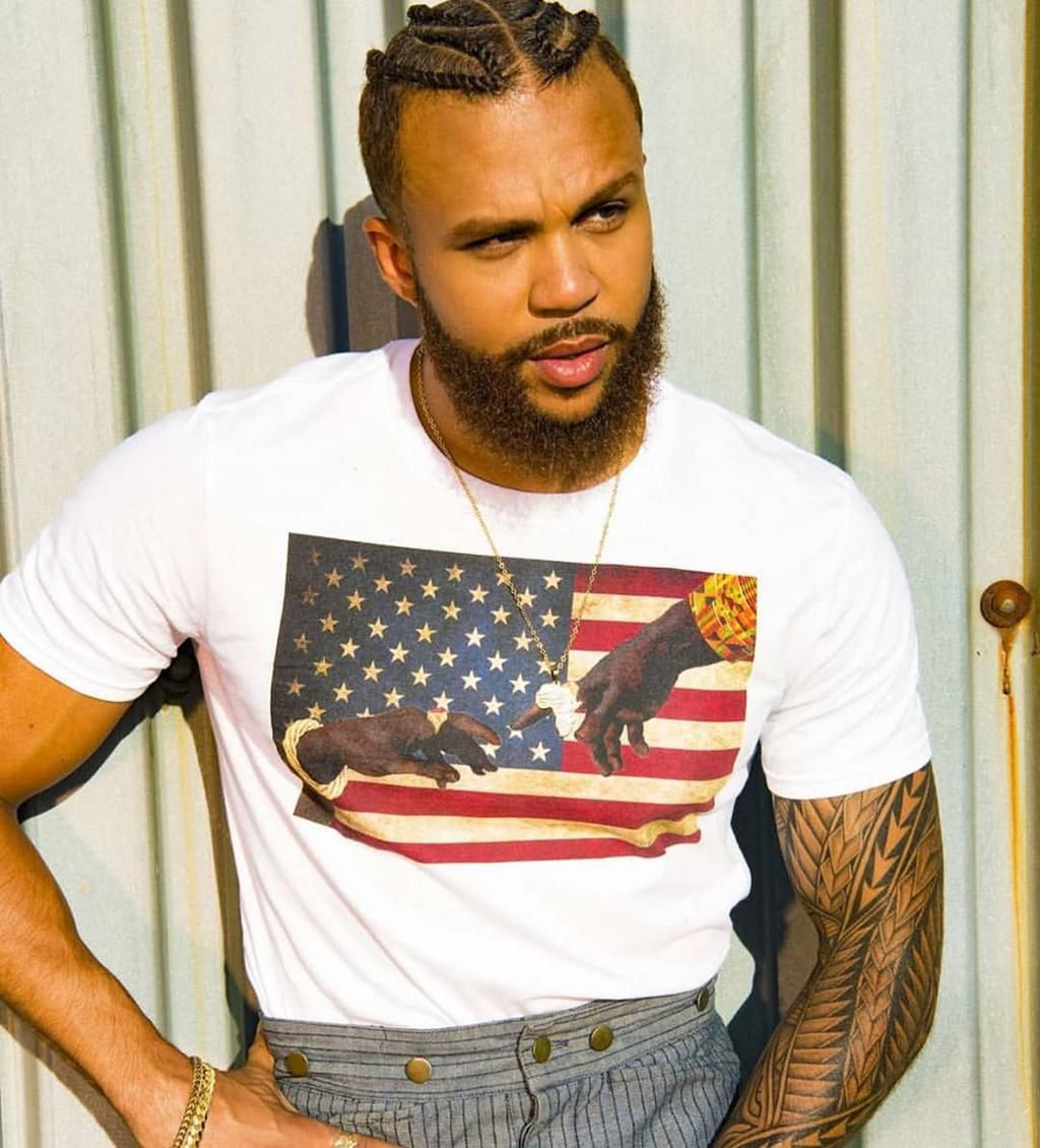 Jidenna has been making a number of controversial statements lately with the most recent being that Nigerians in the diaspora getting involved in cybercrime.[Instagram/Jidenna]