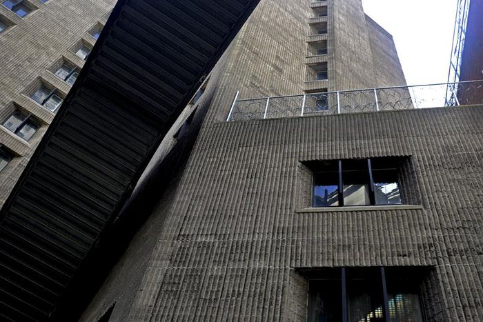 Jeffrey Epstein Dead in Suicide at Manhattan Jail, Spurring Inquiries