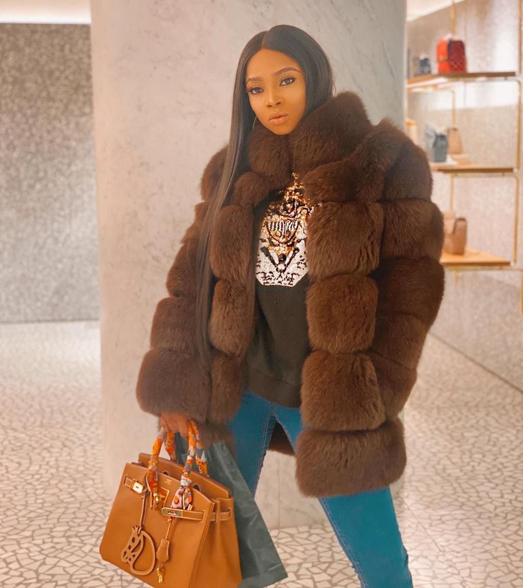 She has continued to wax stronger since then as she enjoys endorsements, huge followership on social media and an entrepreneur. [Instagram/TokeMakinwa]