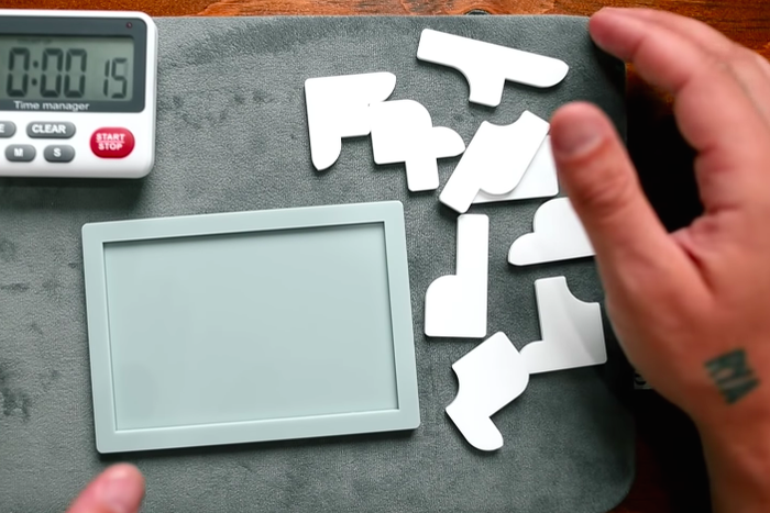 The World's Hardest Jigsaw Contains Just 9 Pieces